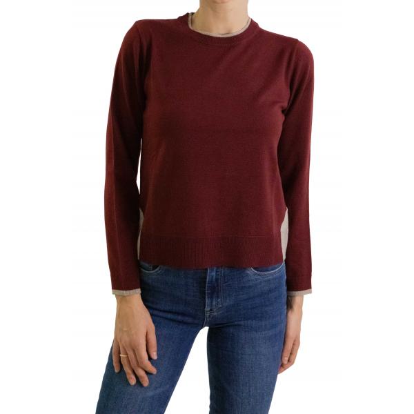 Maglione girocollo tinta unita con contrasti di colore 
